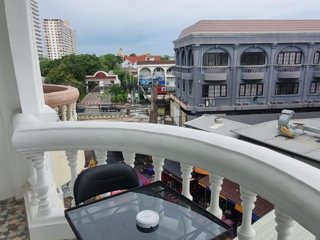 Hotel Dorothys Pattaya Pokoj fotografie